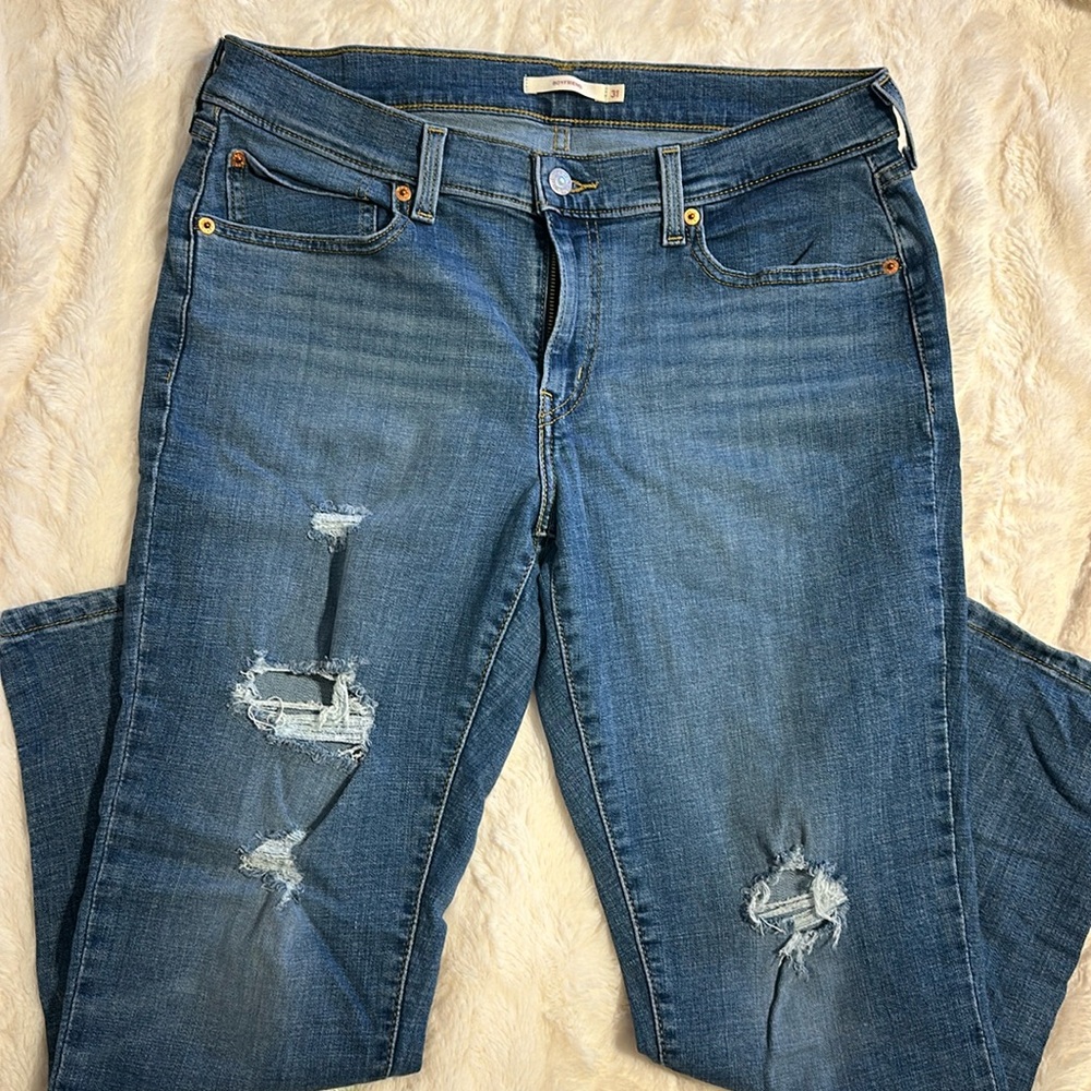 Levi Strauss Distressed Boyfriend Jeans. Size - 31